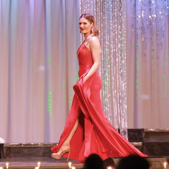 Gregory Ellenburg Custom Couture Pageant Gown - Picture 5 of 5